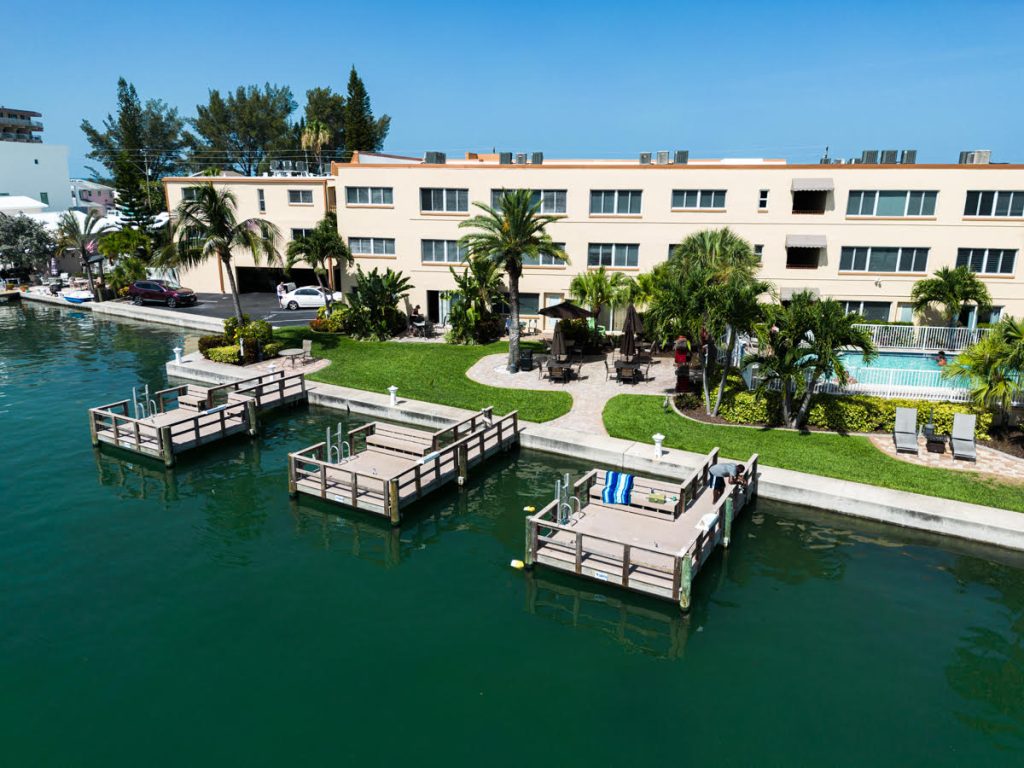waterfront Treasure Island 2 bed 2 bath vacation Condo