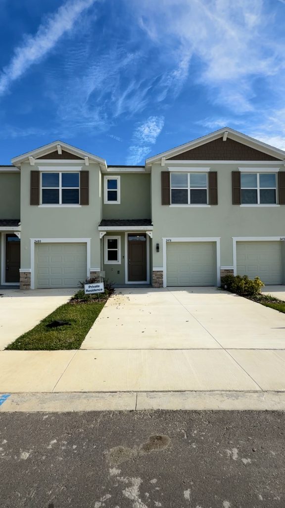 2476 Riversong Lodge Lane